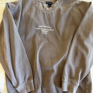 PrettyLittleThing Santa Monica Graphic Crewneck